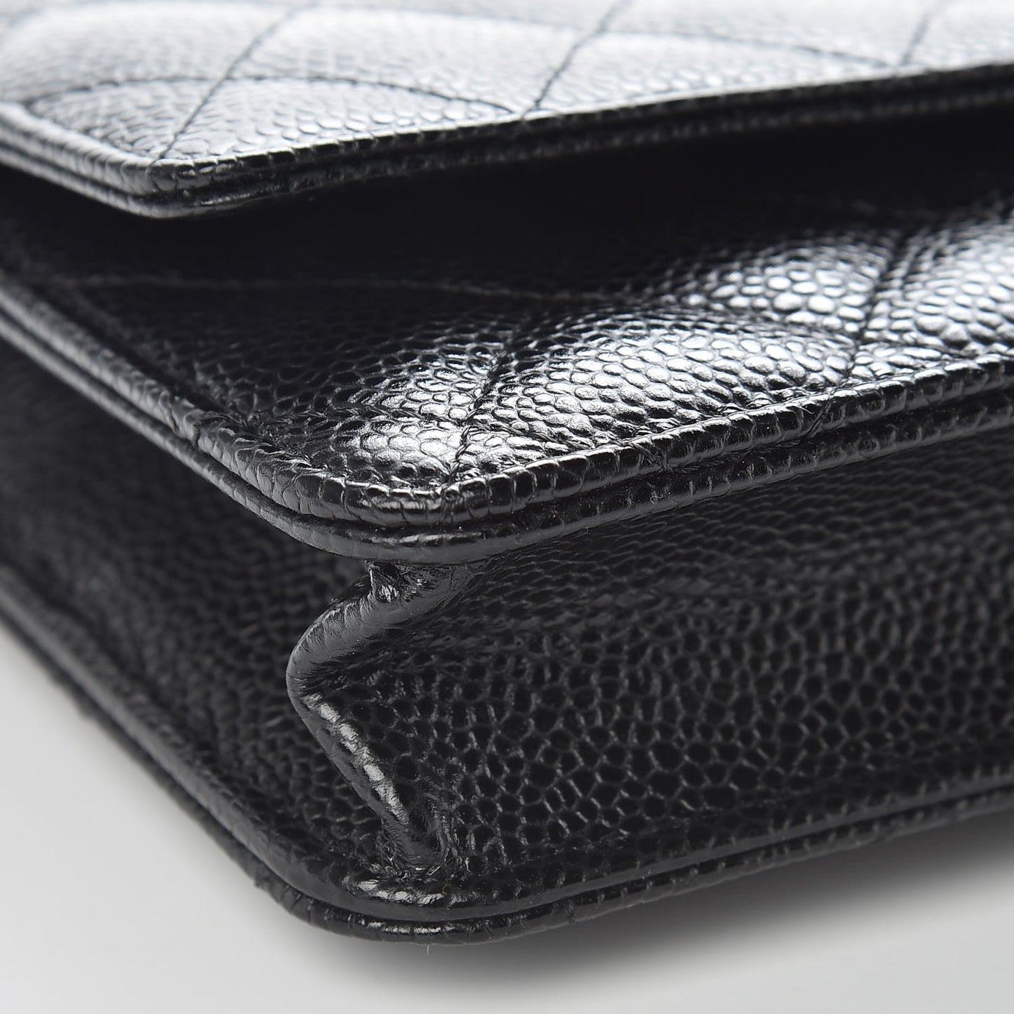 Caviar Quilted Wallet On Chain WOC Black