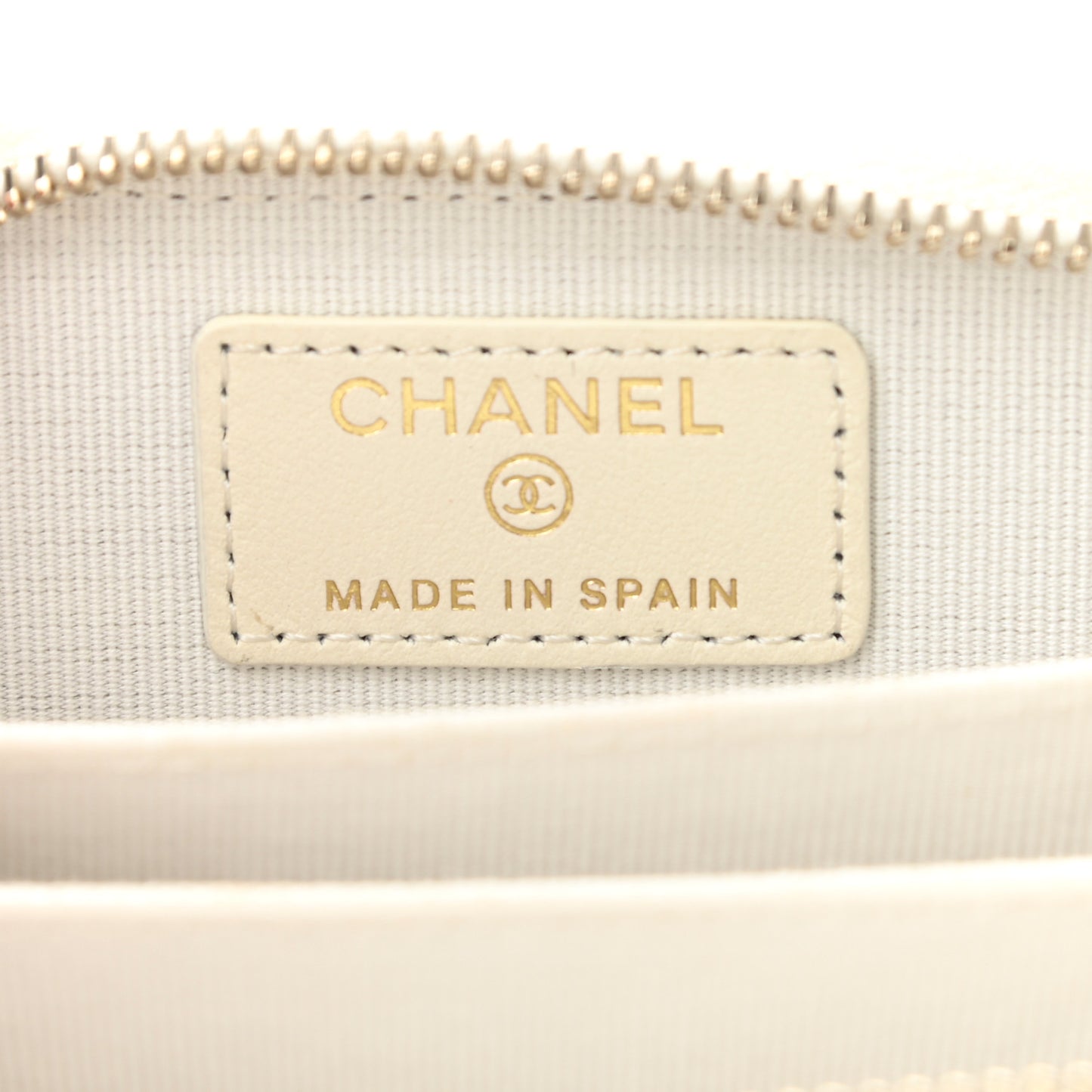 Caviar Quilted Zip Coin Purse White