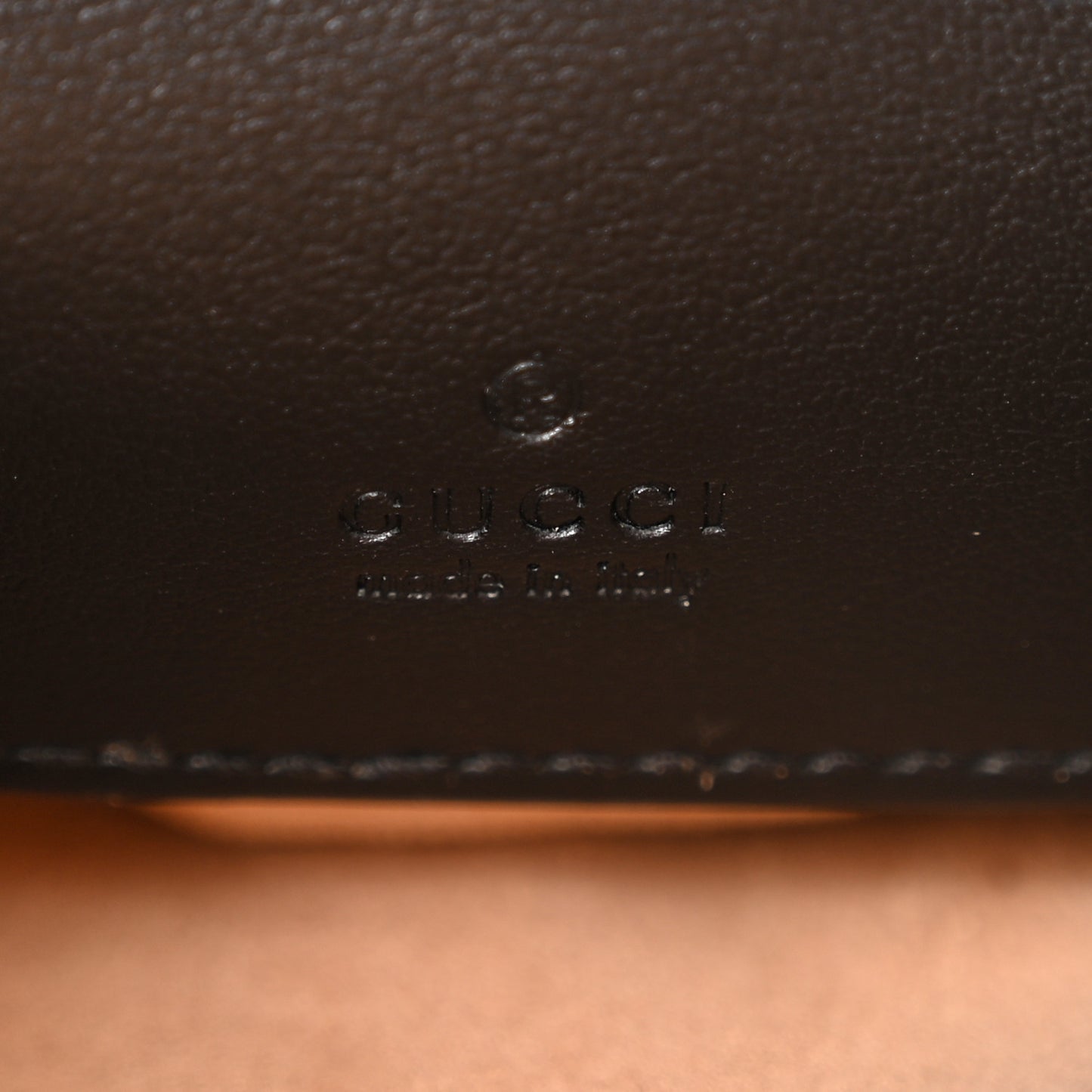 Calfskin Matelasse Mini GG Marmont Crossbody Bag Black