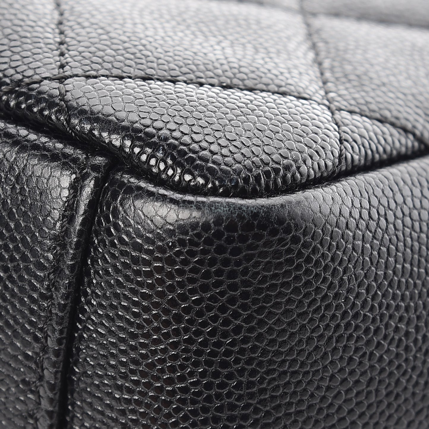 Caviar Quilted Medium Business Affinity Flap Black