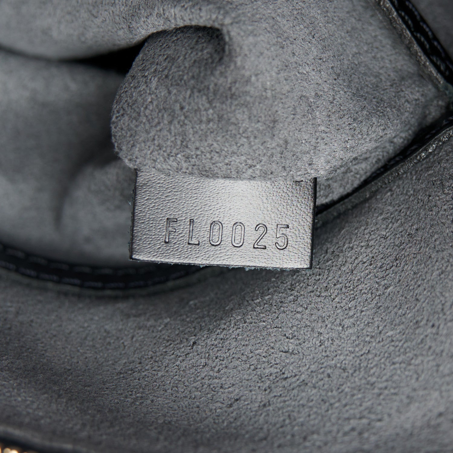 Louis Vuitton Epi Alma PM  Black 7 of 12