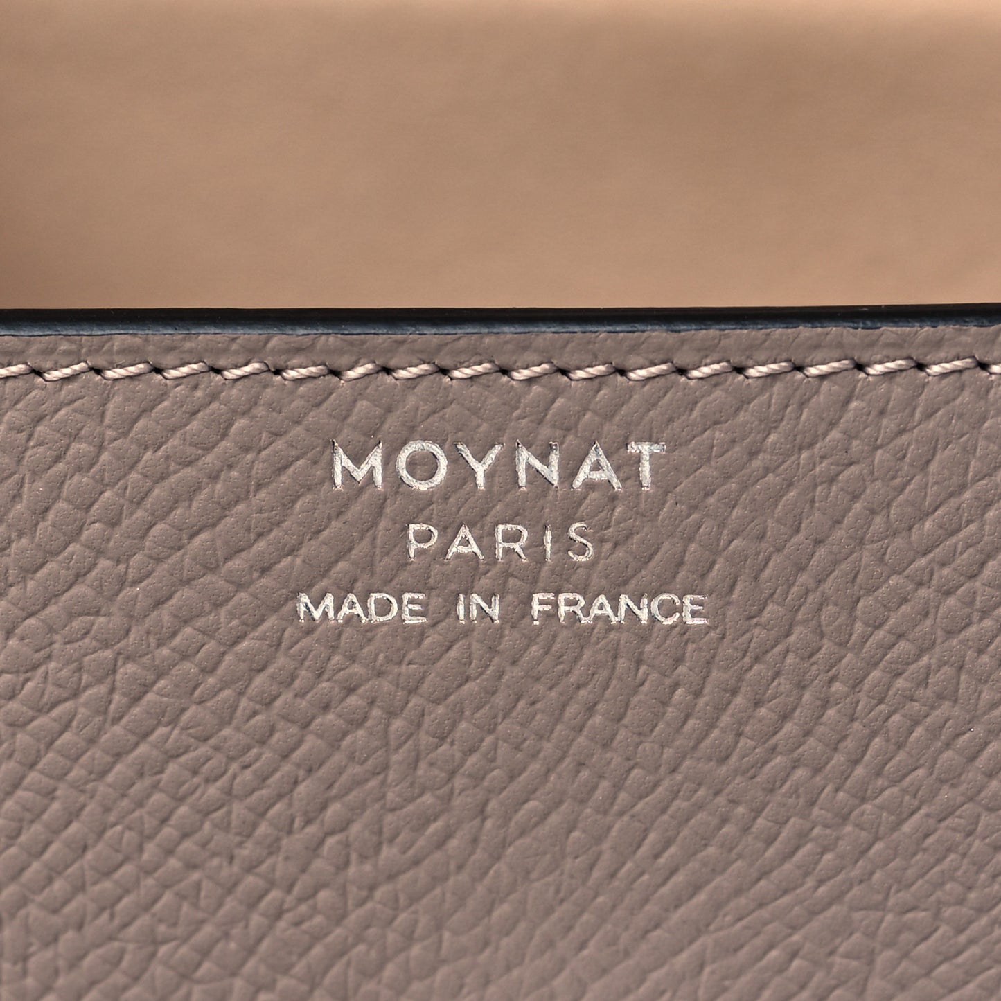 Carat Calfskin Gabrielle PM Tourterelle