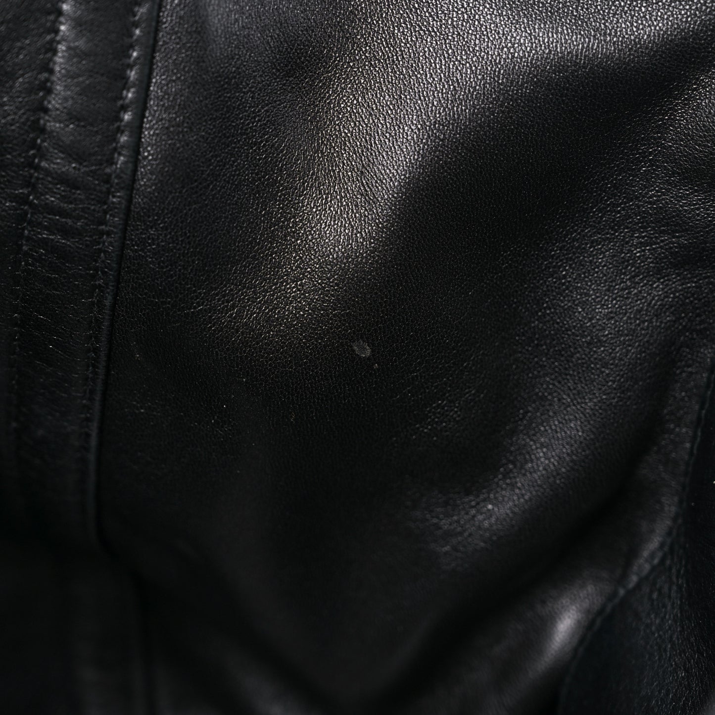 Swift Initiale Black