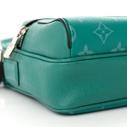 Louis Vuitton Taiga Monogram Outdoor Messenger Vert 9 of 12