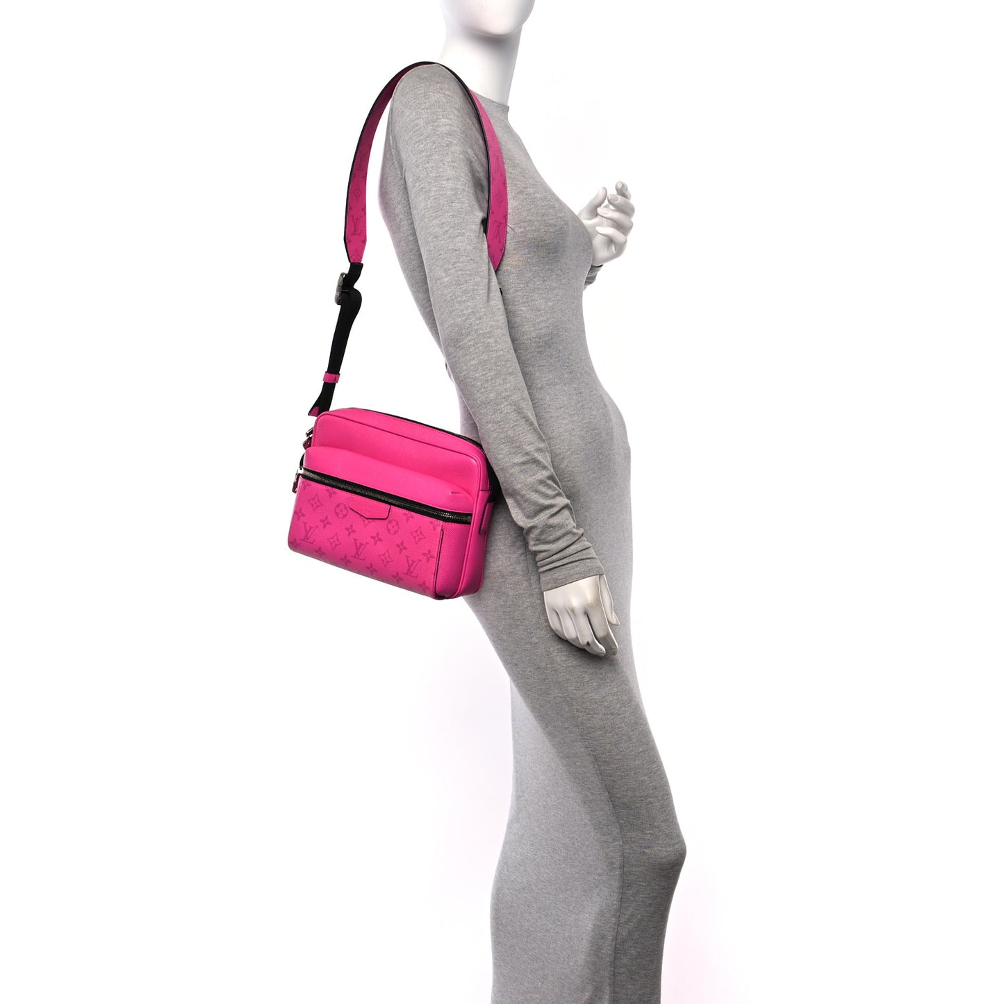Taigarama Outdoor Messenger Fuchsia