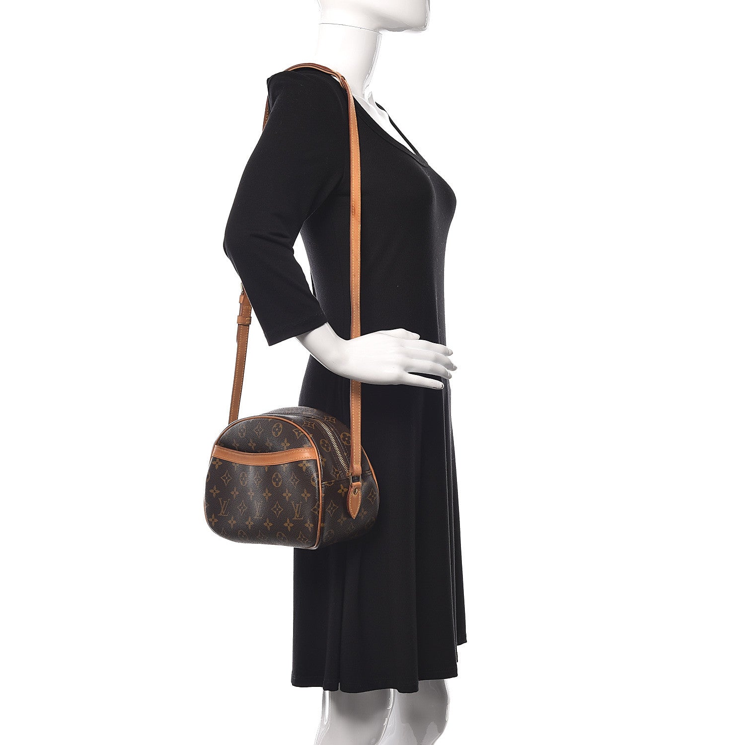 Louis Vuitton Monogram Blois 2 of 13