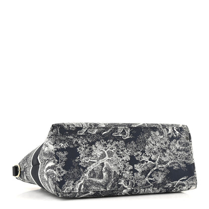 Christian Dior Technical Fabric Toile De Jouy DiorTravel Nomad Pouch Blue 4 of 11