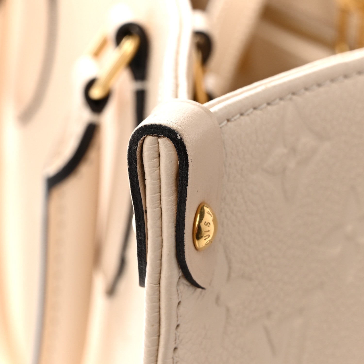 Louis Vuitton Empreinte Monogram Giant Onthego MM Creme 11 of 11