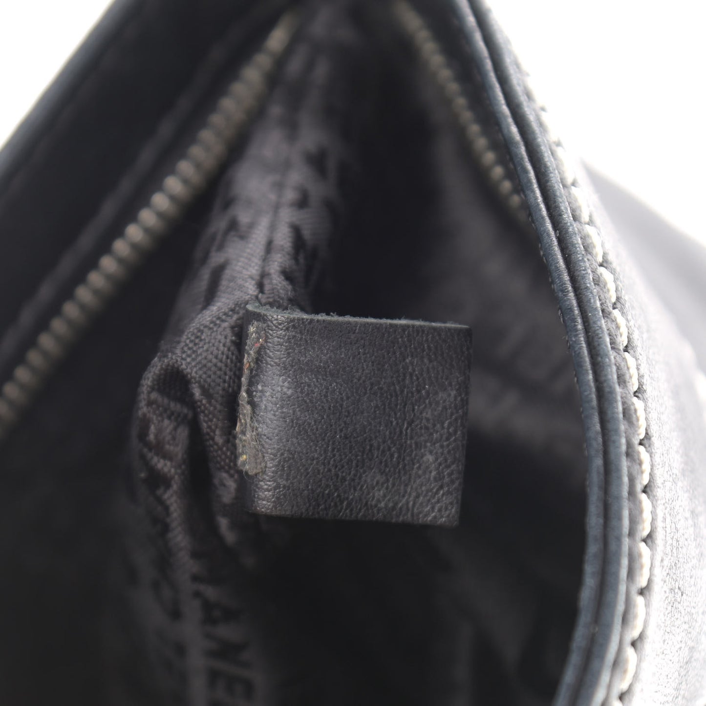 Lambskin Lax Pochette Black