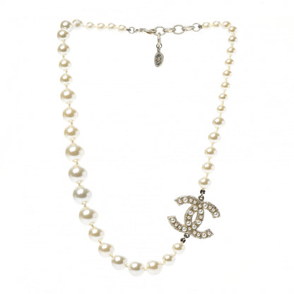 Chanel Graduated Pearl CC Short Necklace Gold 3 of 6