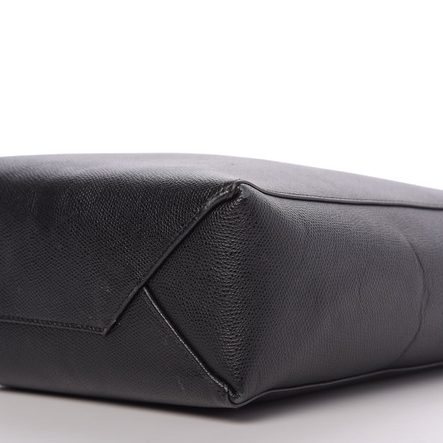 Grained Calfskin Small Vertical Cabas Black