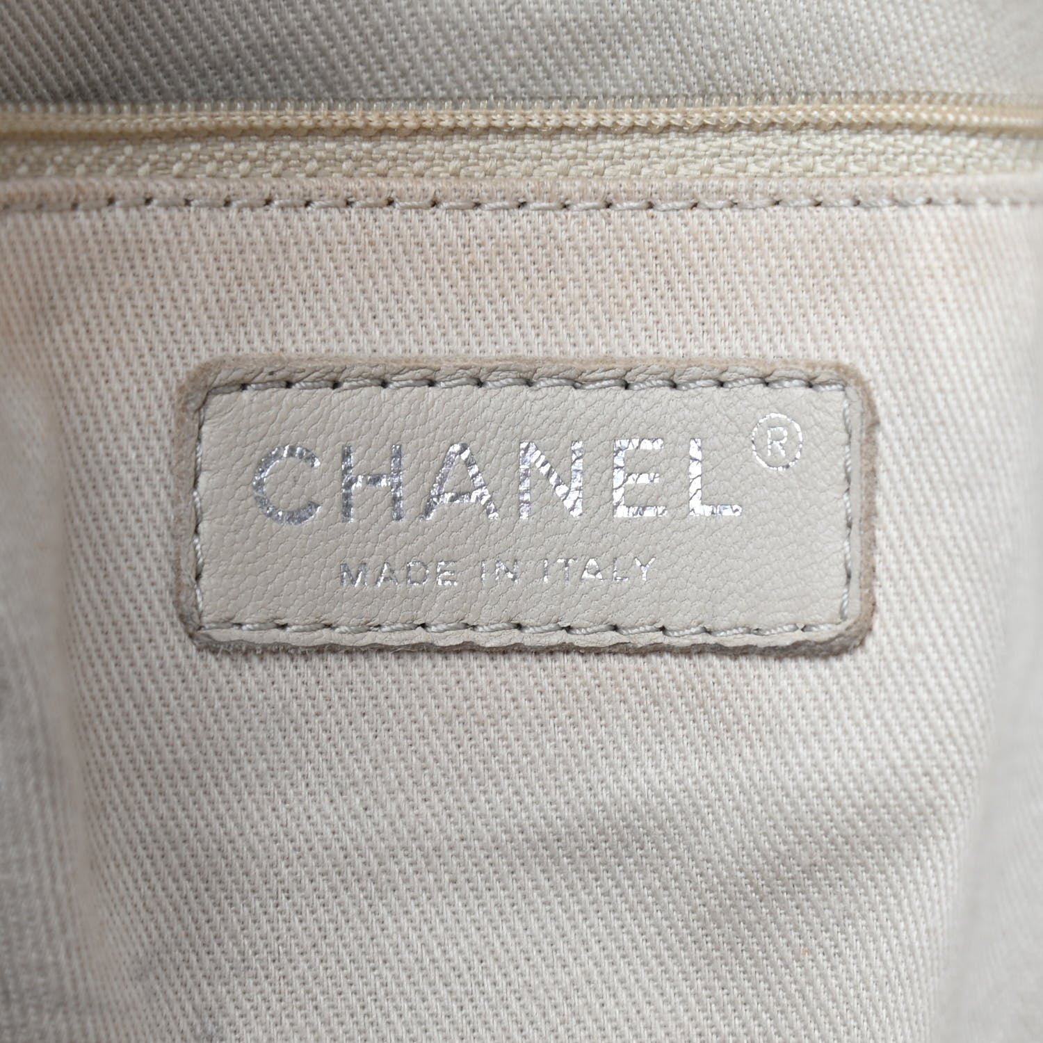 Chanel Grained Calfskin CC Pocket Tote Black 9 of 10