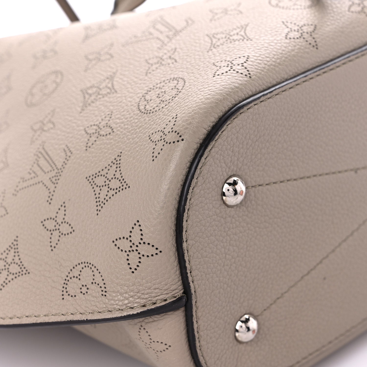 Louis Vuitton Mahina Girolata 7 of 17