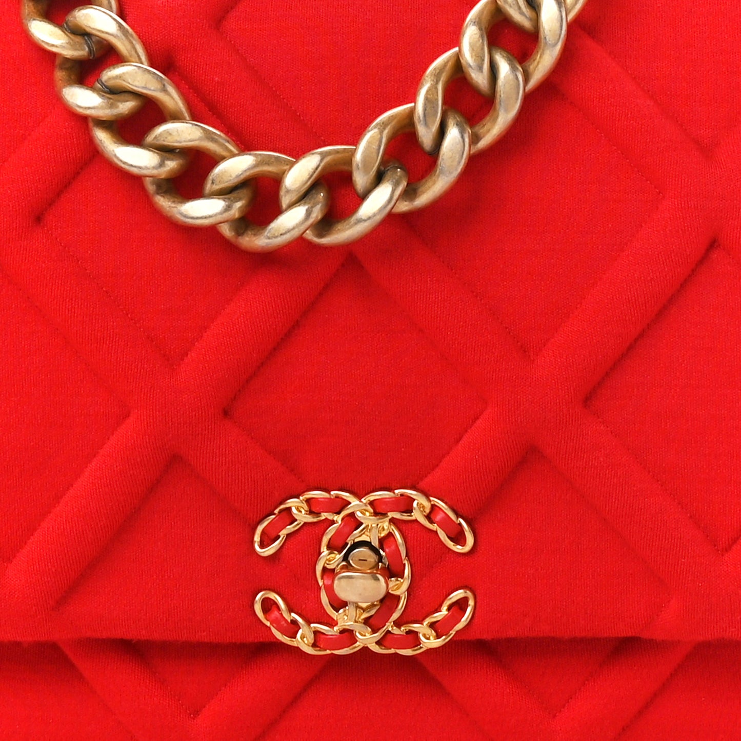 Jersey Lambskin Quilted Maxi Chanel 19 Flap Red