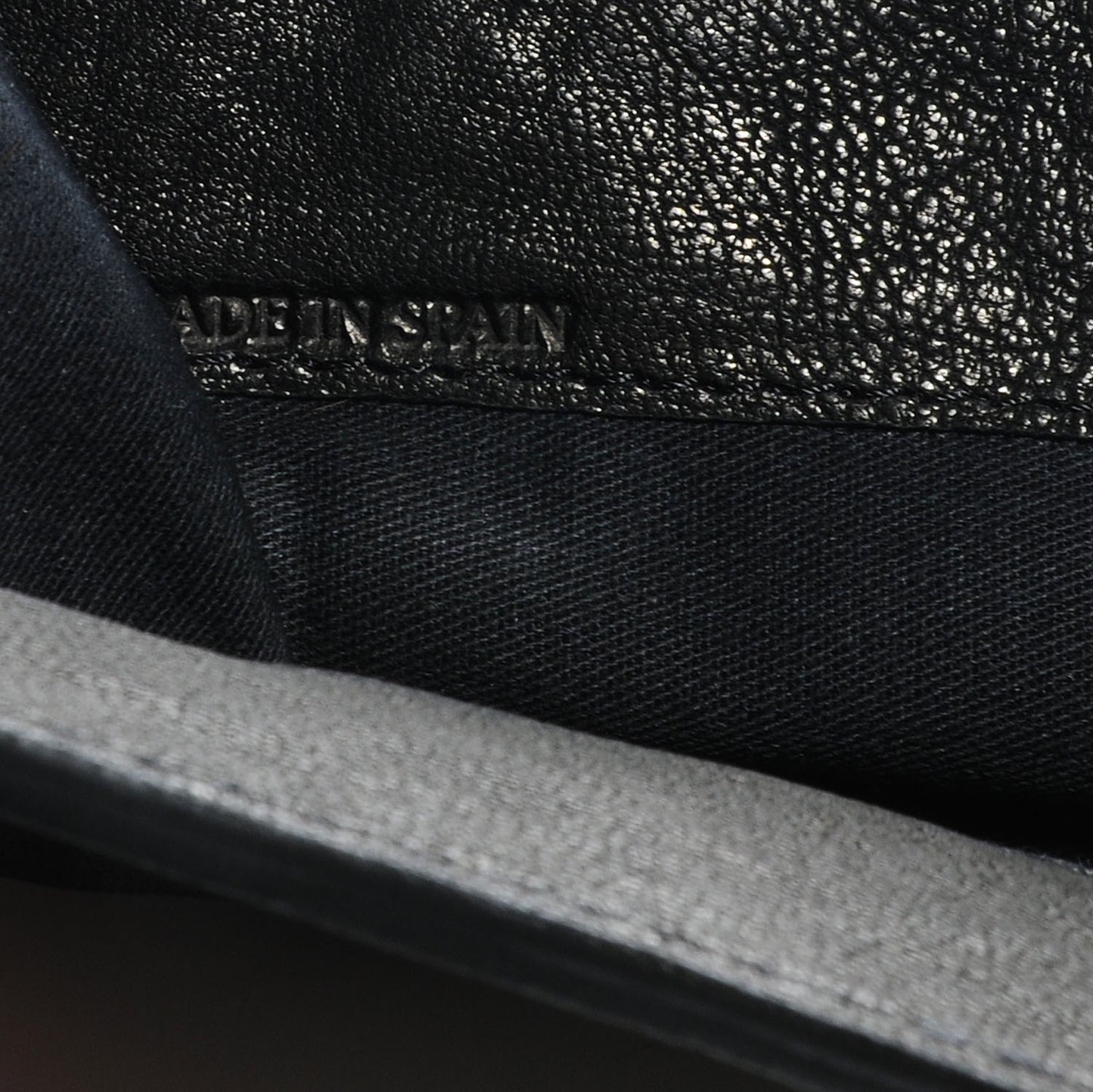 Leather Nightingale Clutch Black