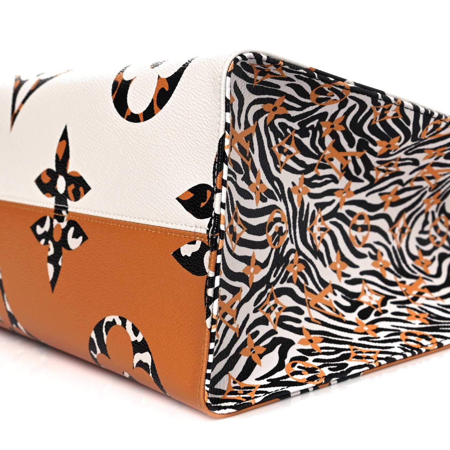 Monogram Giant Jungle Onthego GM Ivory
