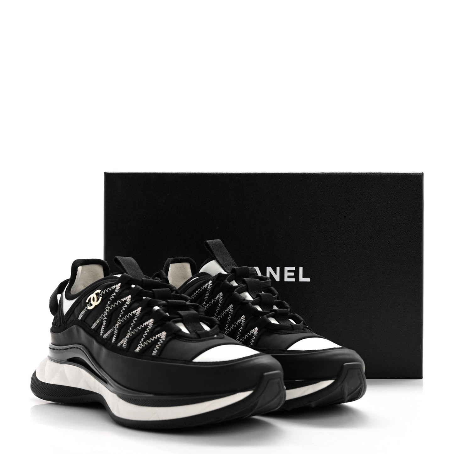Mixed Fibers Suede Calfskin CC Sneakers 40 White Black