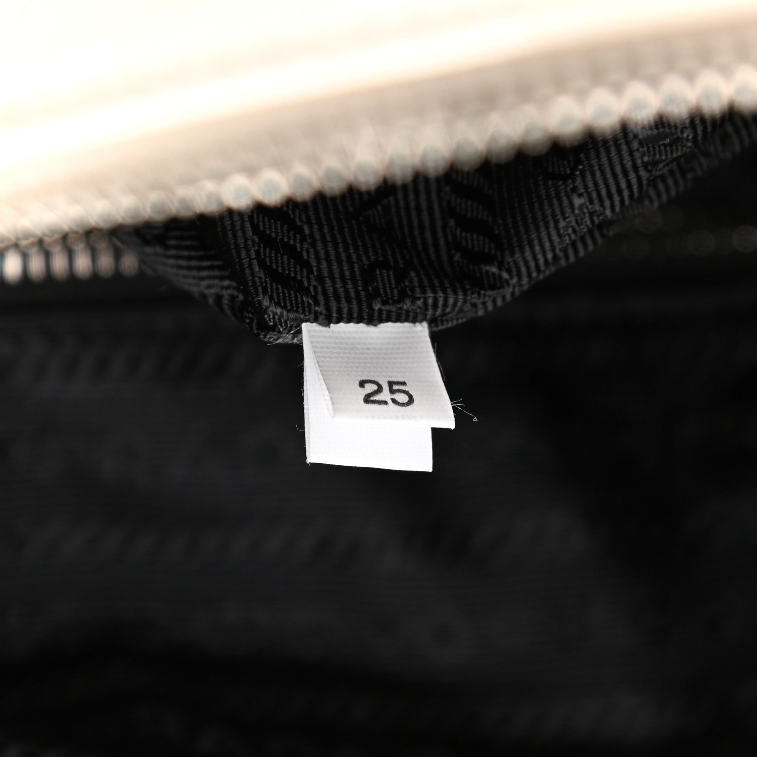 Prada Vitello Daino Hobo White 7 of 10