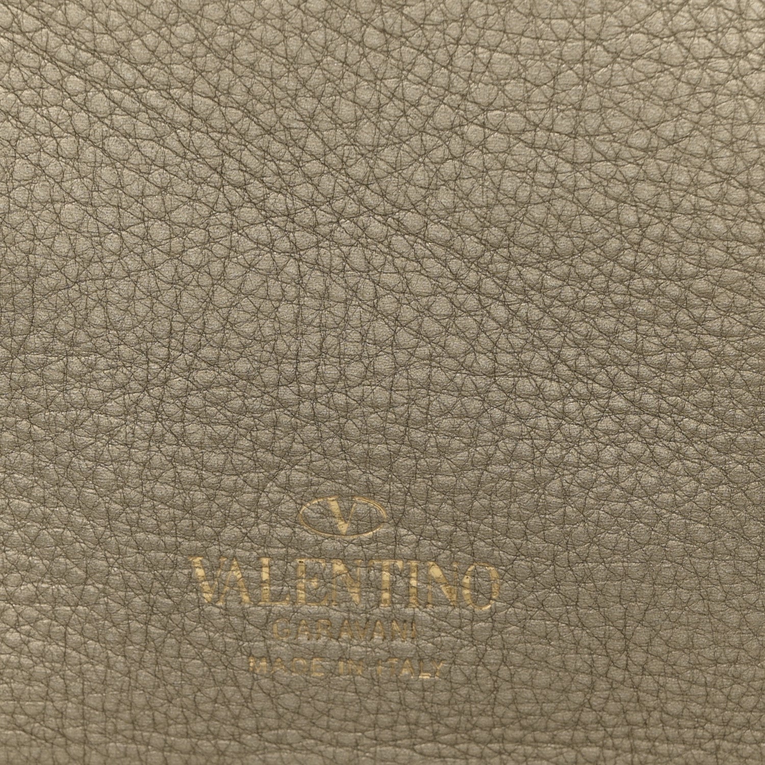 Valentino Garavani Metallic Grained Calfskin Medium Rockstud Reversible Tote Skin Sasso 6 of 12