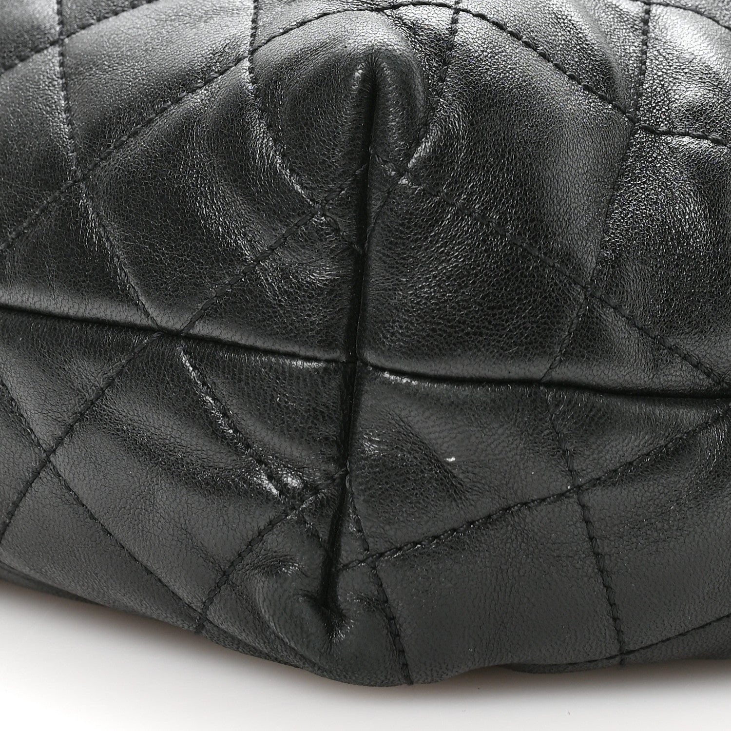 Saint Laurent Lambskin Quilted Maxi Icare Shopping Tote Black 11 of 11