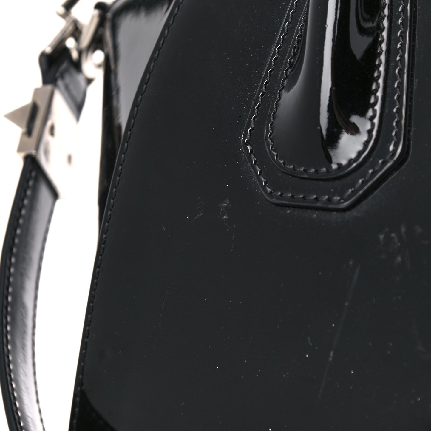 Patent Calfskin Small Antigona Black