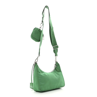 Prada Nylon Re-Edition 2005 Shoulder Bag Menta 3 of 14