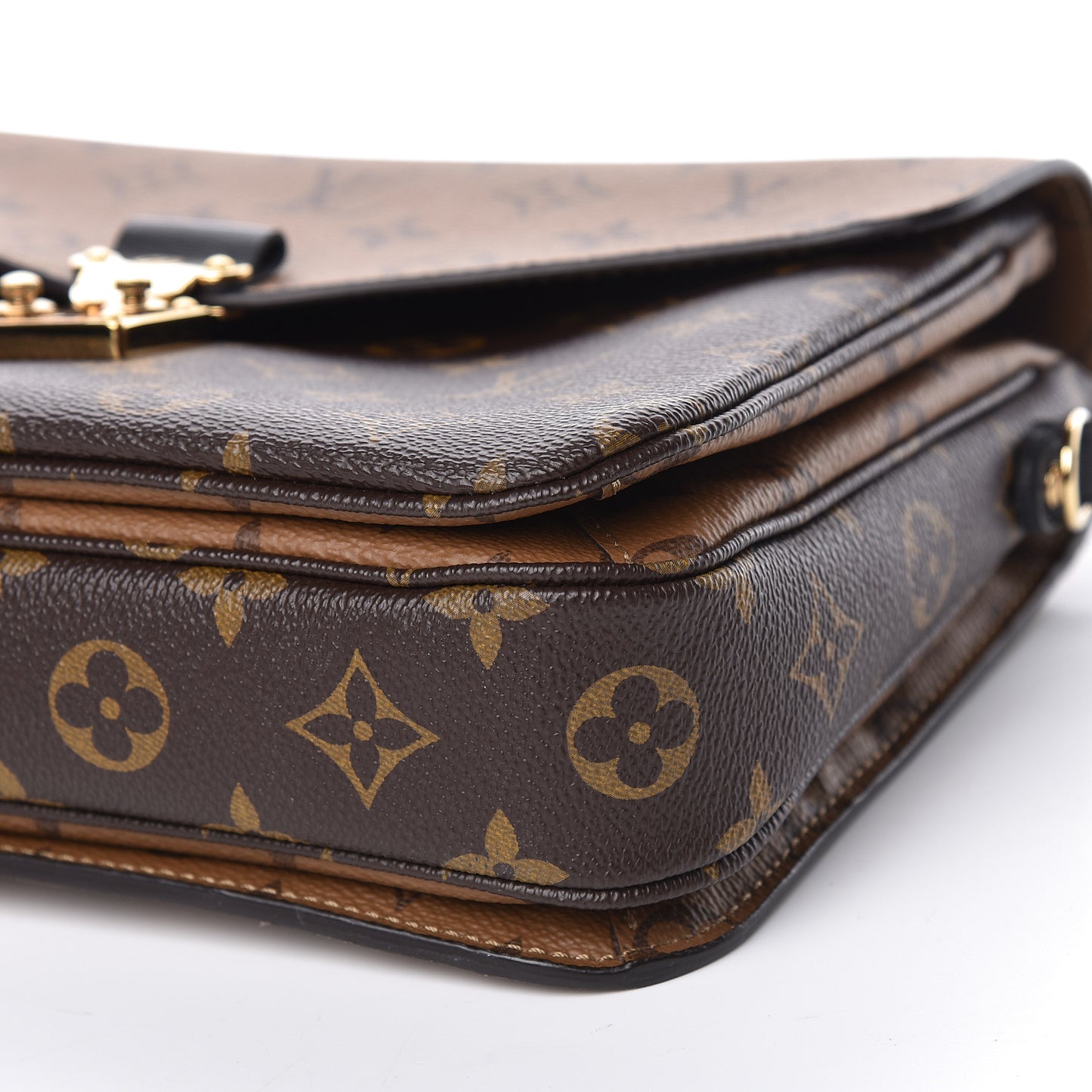 Reverse Monogram Pochette Metis