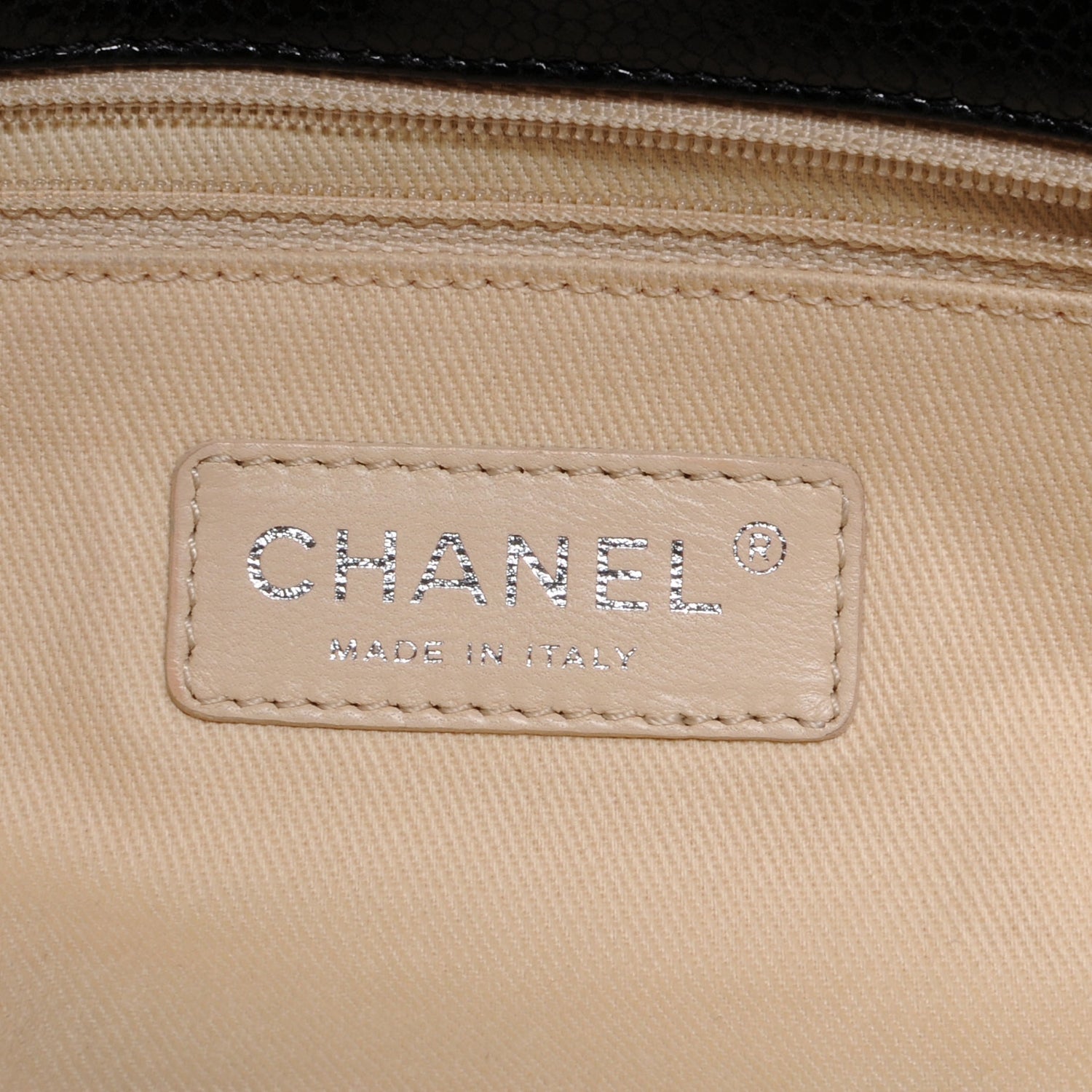 Chanel Glazed Caviar Medium Flap Black 7 of 8