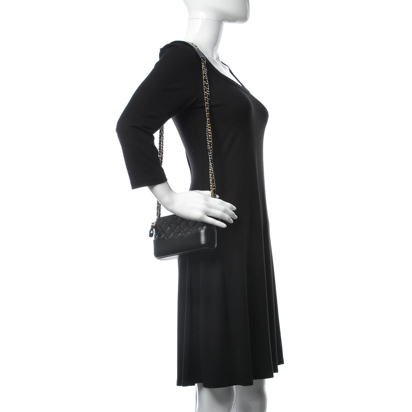 Aged Calfskin Quilted Small Gabrielle Clutch With Chain Black