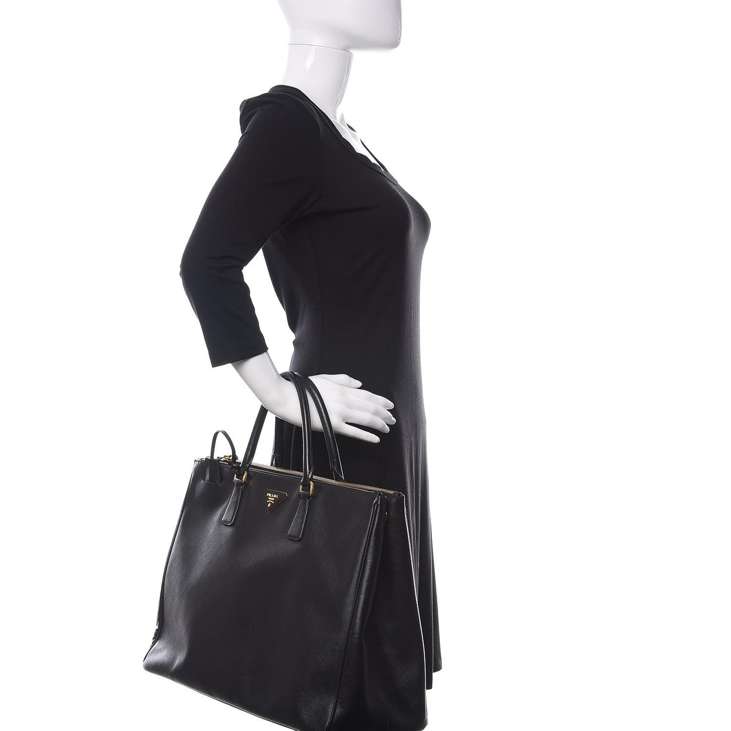 Saffiano Lux Extra Large Galleria Double Zip Tote Black