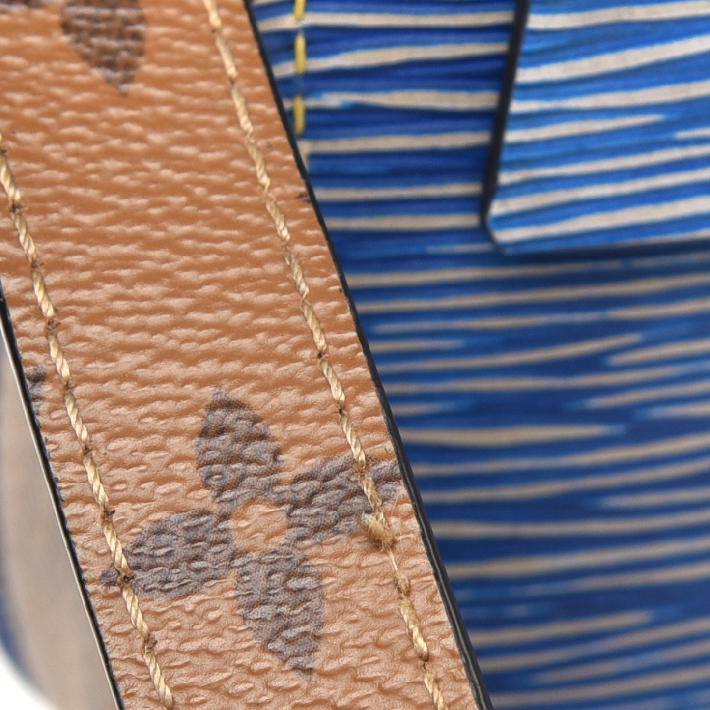 Epi Reverse Monogram Pochette Metis Denim Light