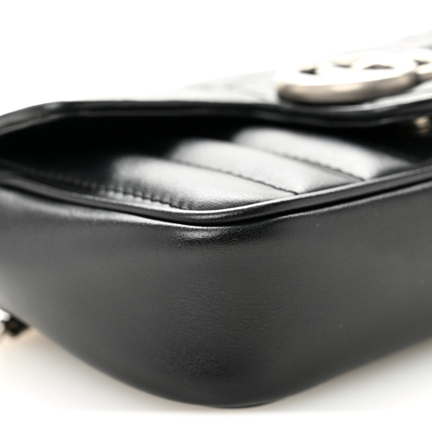 Calfskin Matelasse Aria Super Mini GG Marmont Shoulder Bag Black Black