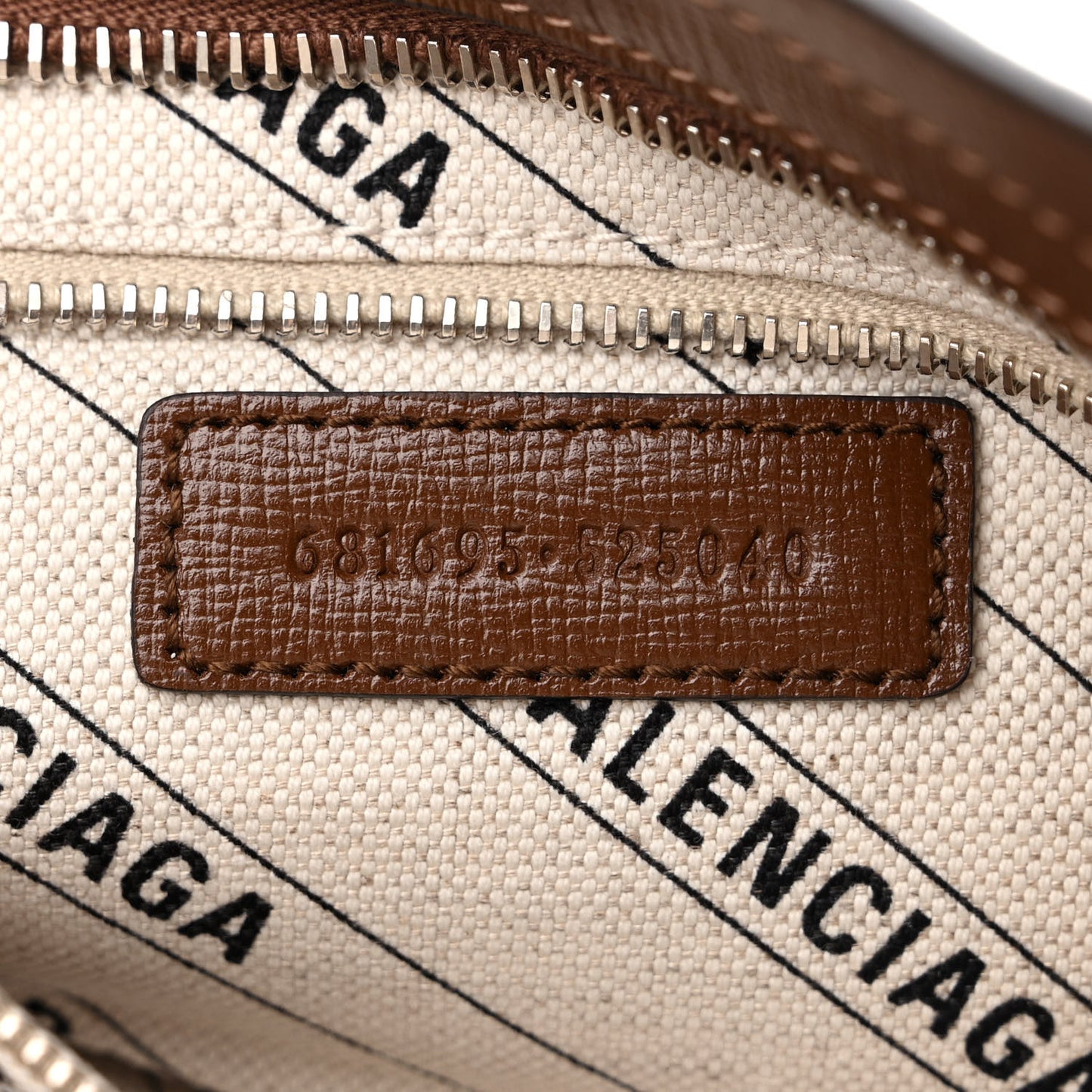 X GUCCI GG Monogram Azalea Calfskin Neo Classic Silver Hardware Medium City Beige Ebony Brown Sugar
