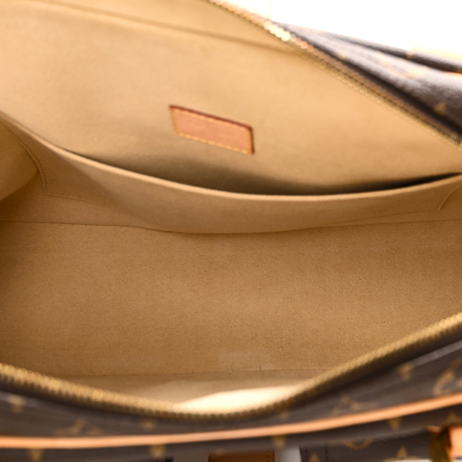 Louis Vuitton Monogram Manhattan GM 5 of 9