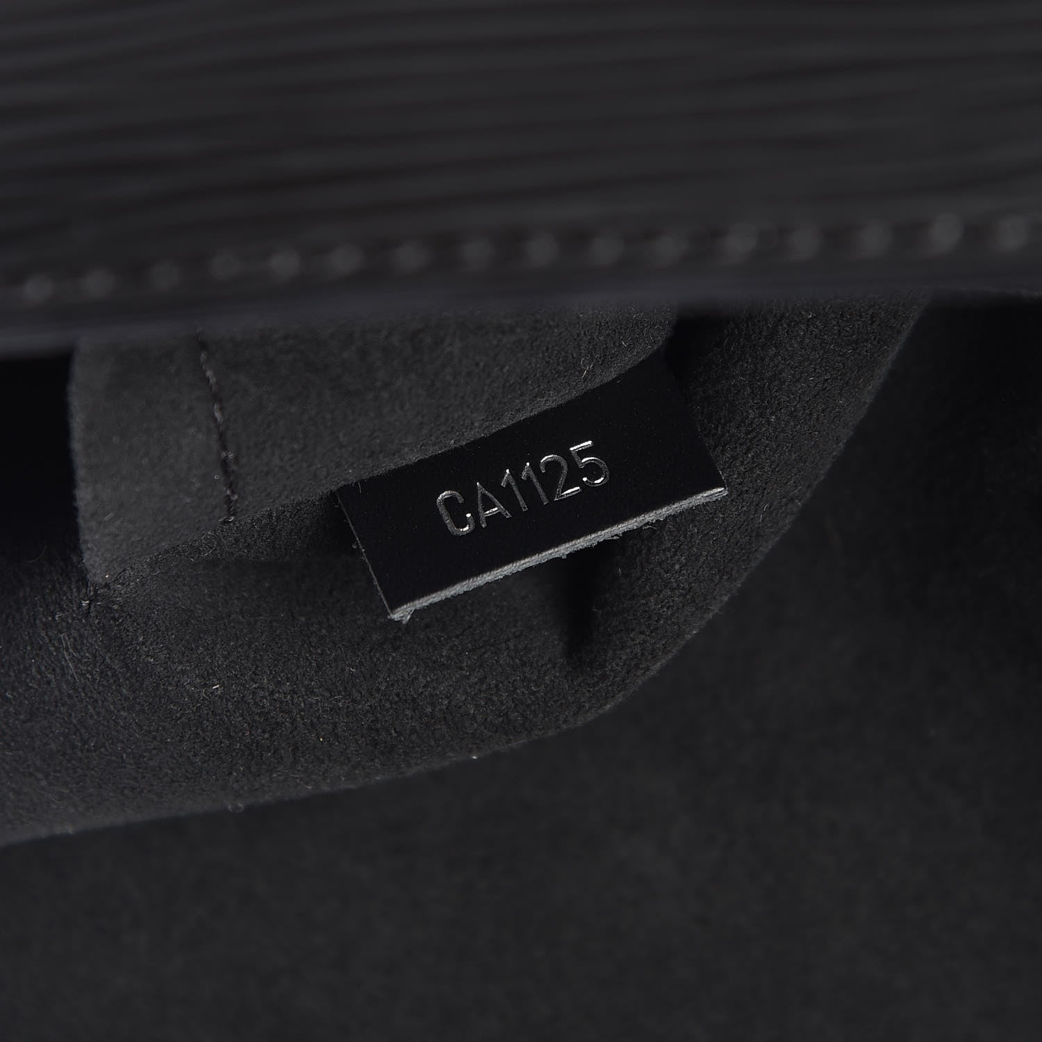 Louis Vuitton Epi Cluny MM Black 7 of 12