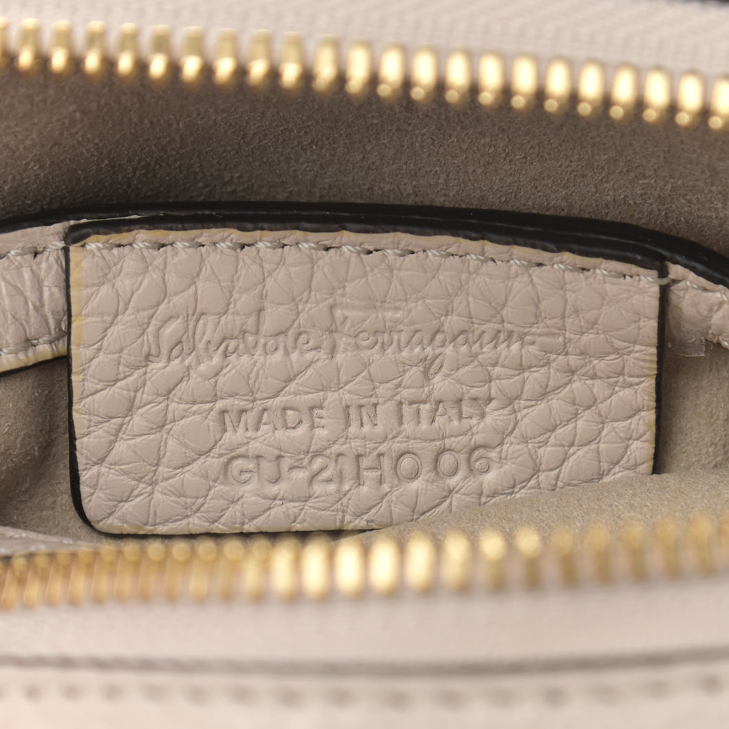Calfskin City Goncho Crossbody Camera Bag Ivory