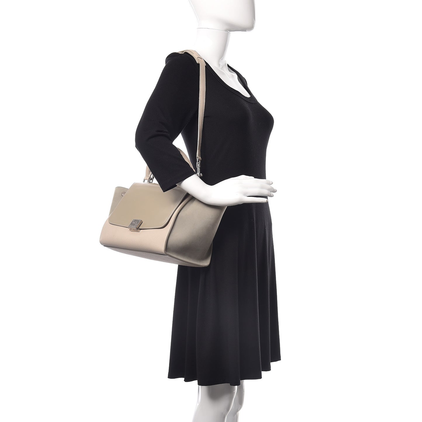 Spazzolato Calfskin Nubuck Small Trapeze Quartz