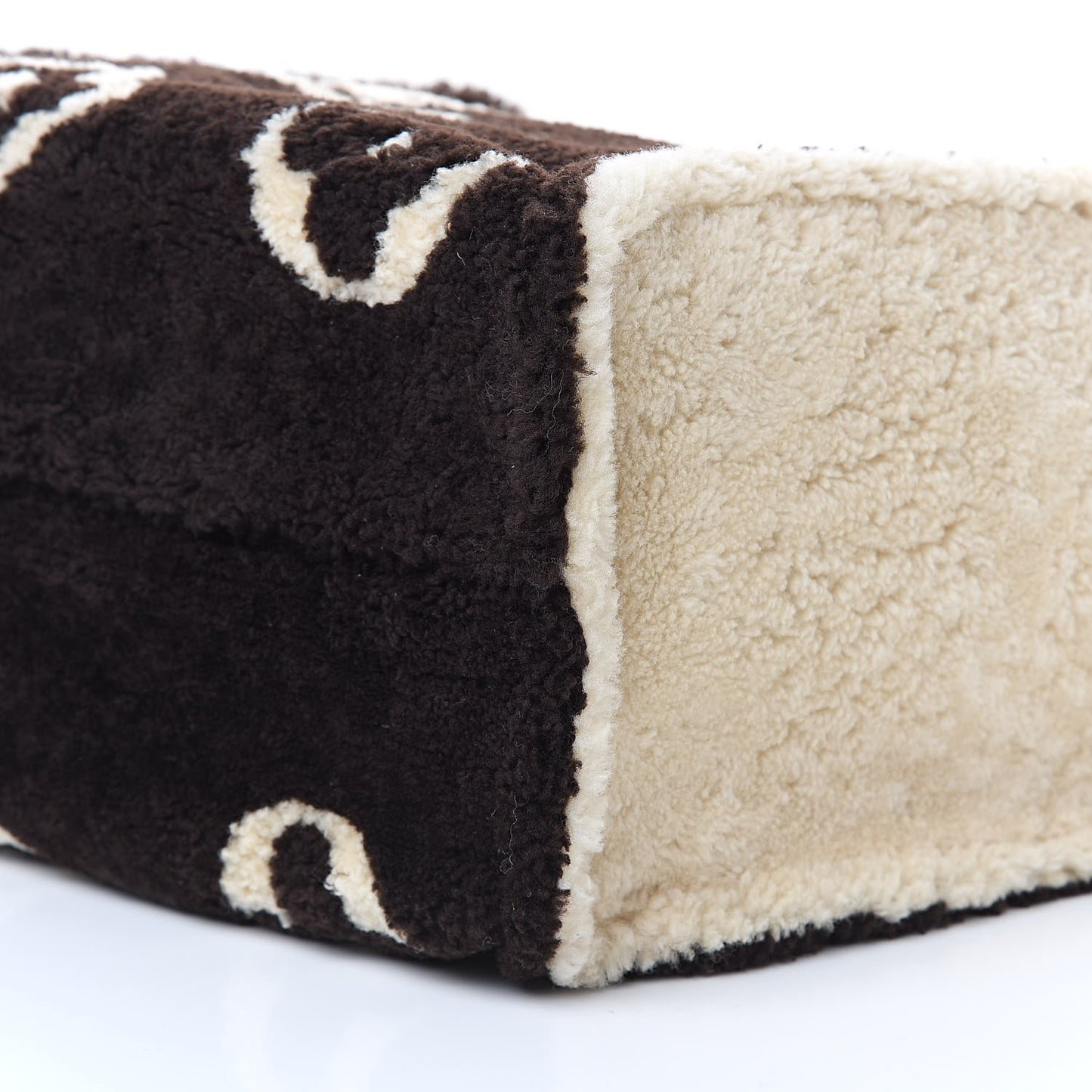 Shearling Monogram Giant Teddy Onthego GM Black White