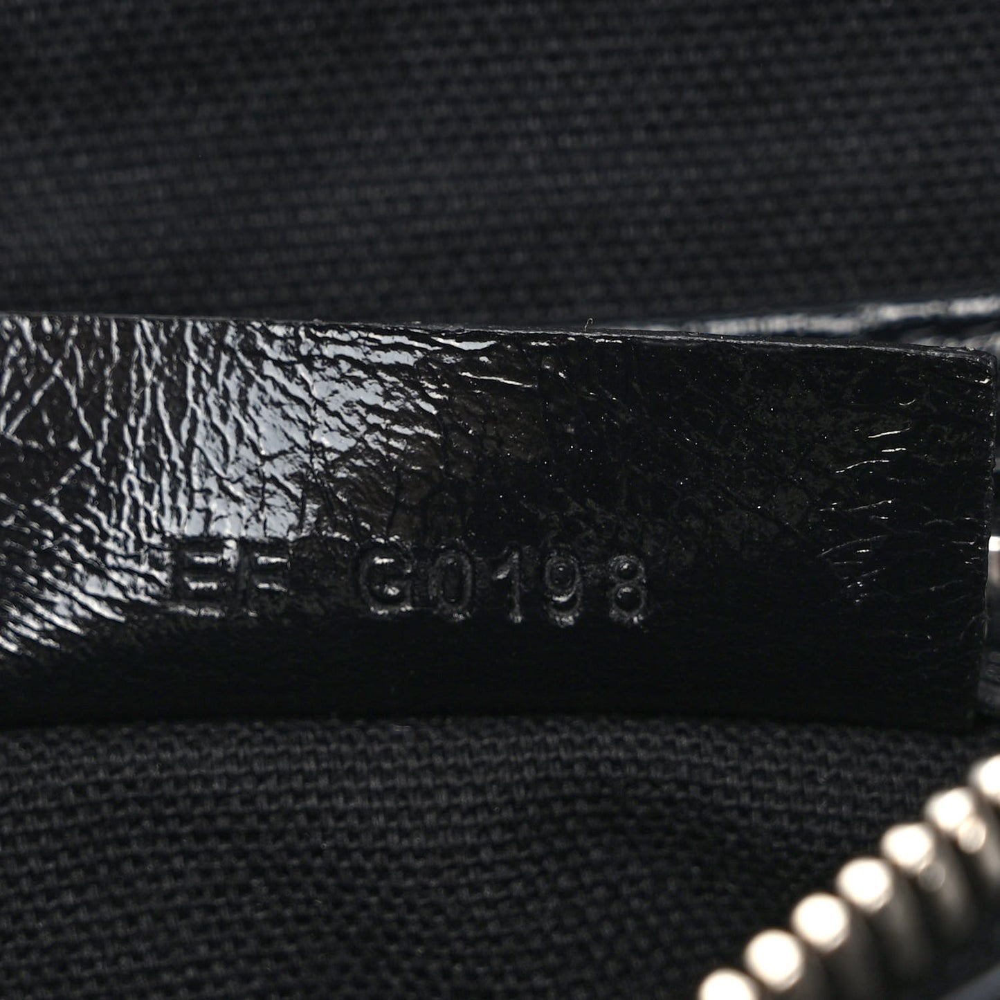 Crinkled Patent Small Pandora Black