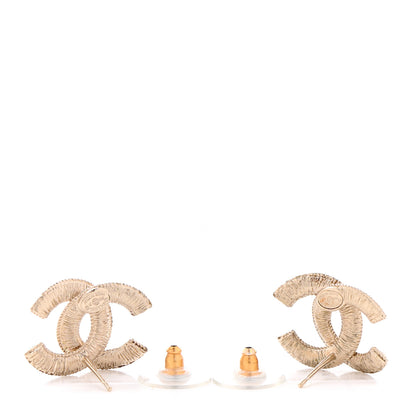 Chanel Pearl CC Earrings Gold 3 of 4