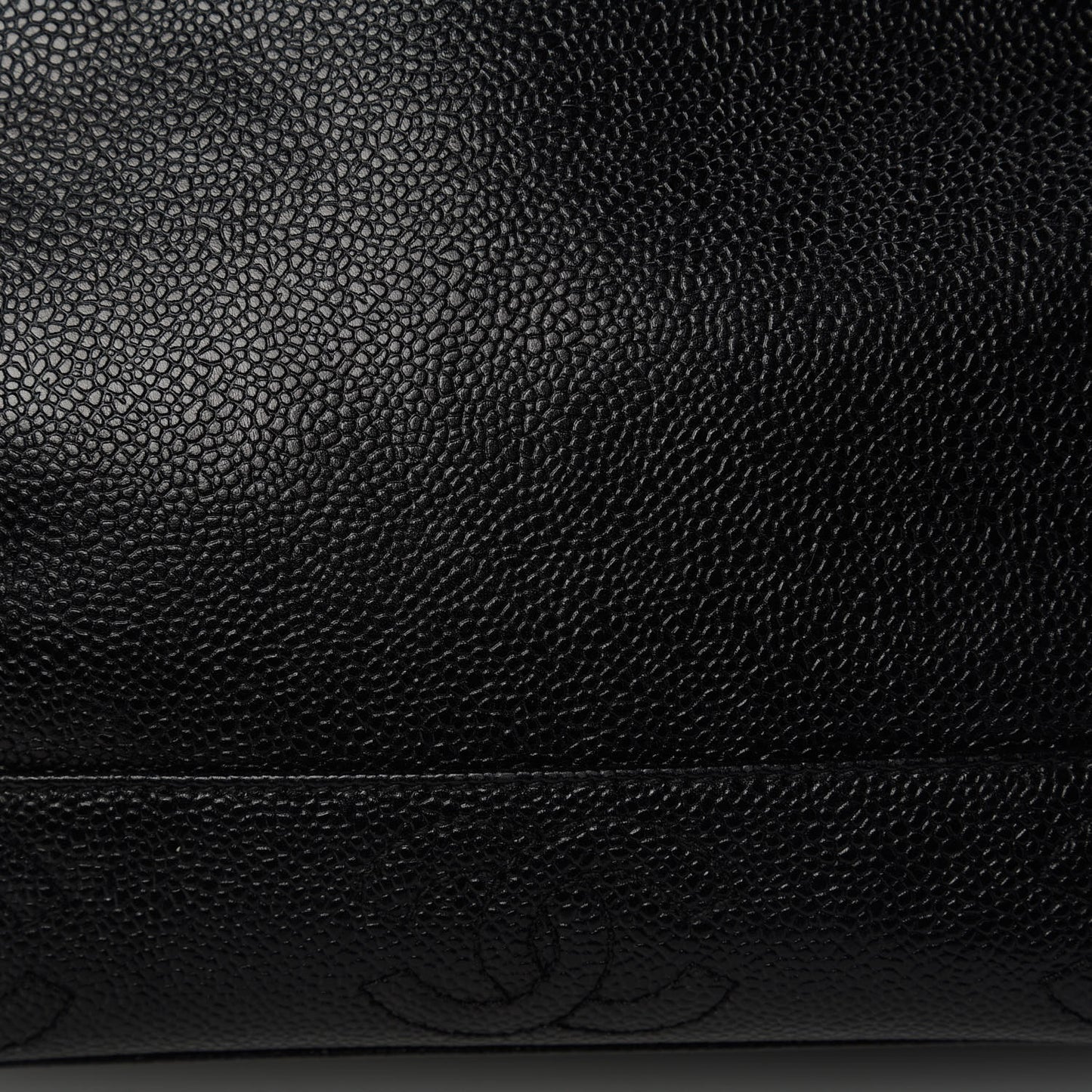 Caviar CC Shoulder Bag Black
