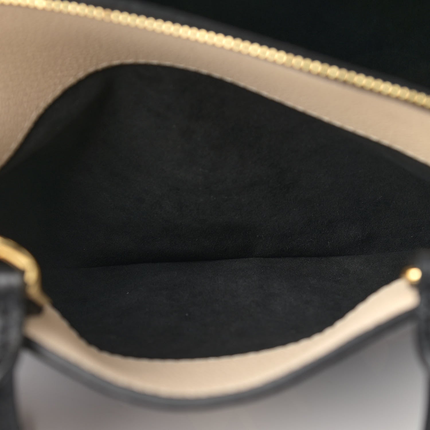 Louis Vuitton Empreinte Monogram Giant Grand Palais Black Beige 9 of 11