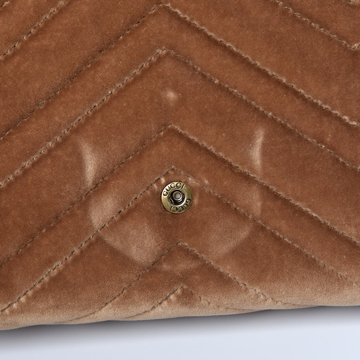 Velvet Matelasse GG Marmont Chain Wallet Taupe
