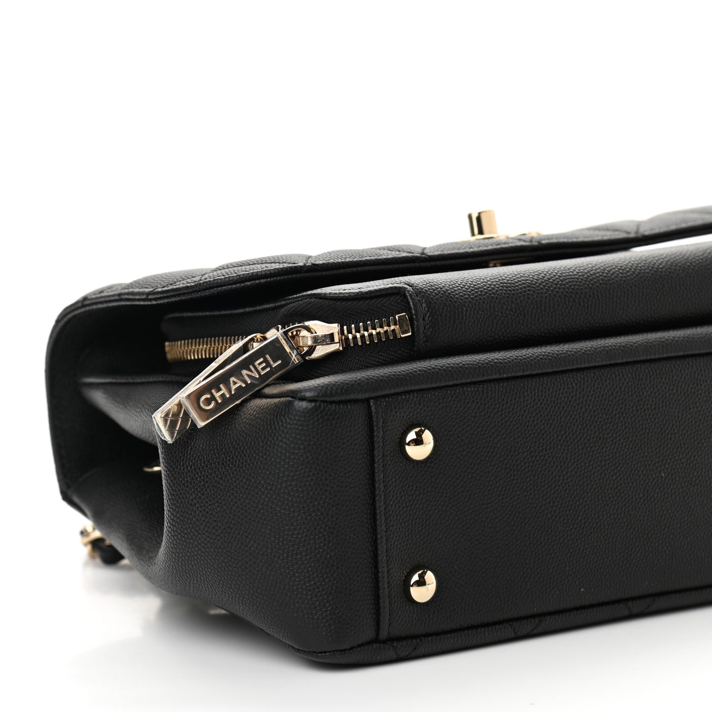 Caviar Quilted Medium Business Affinity Flap Black