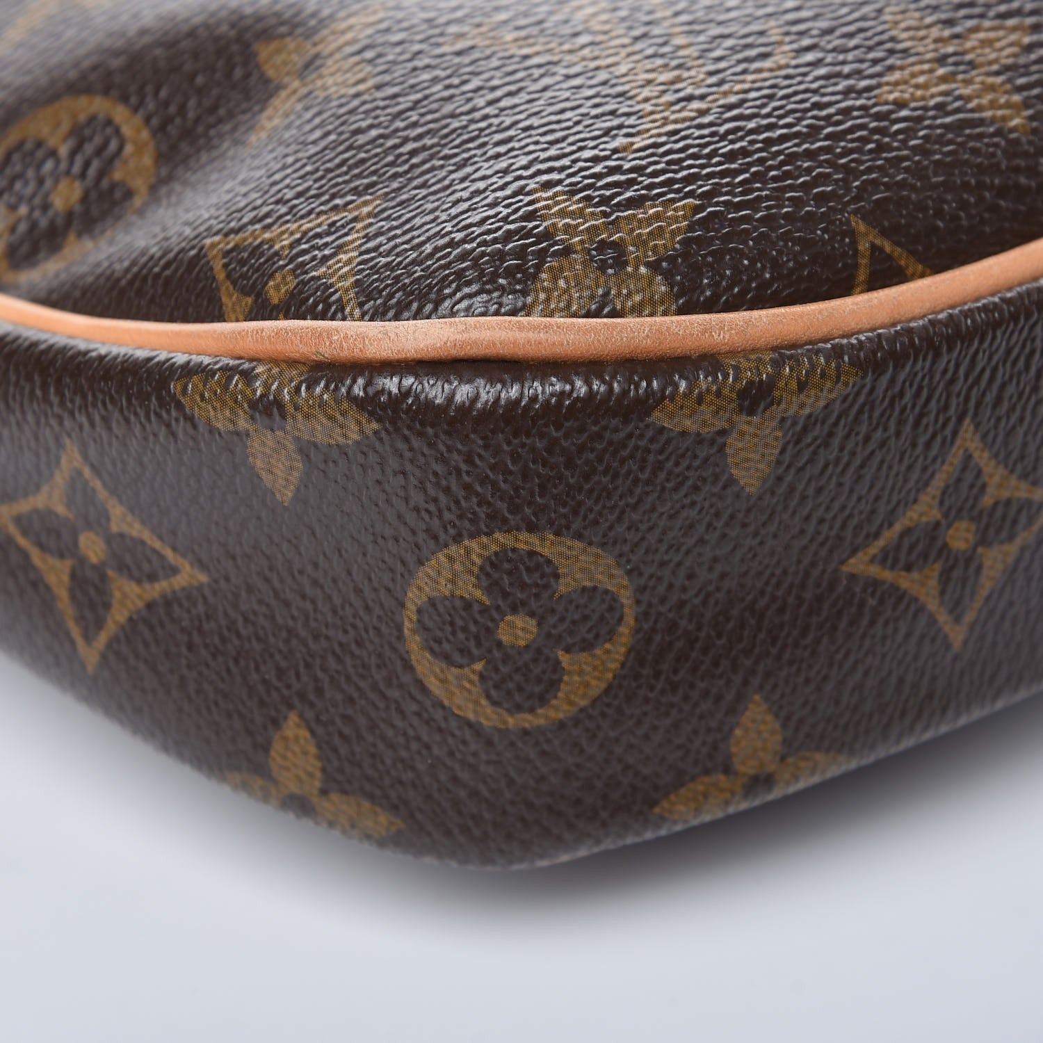 Louis Vuitton Monogram Odeon PM 16 of 17