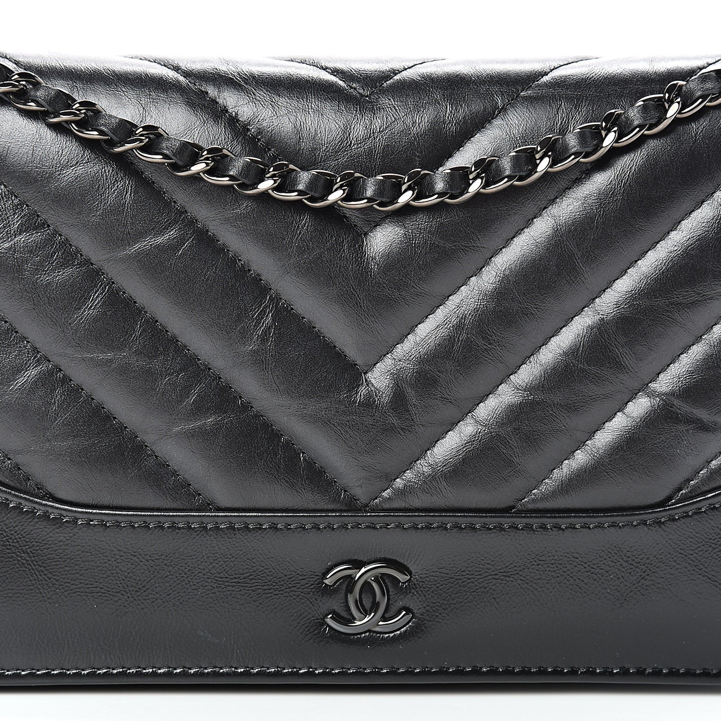 Aged Calfskin Chevron Quilted Gabrielle Wallet On Chain WOC Black