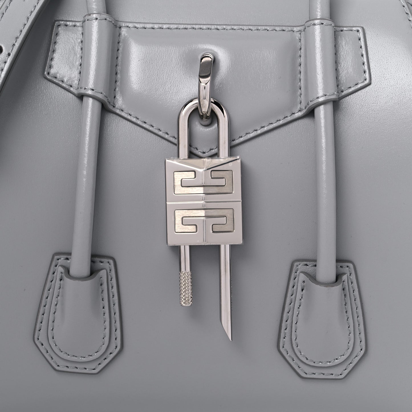 Box Calfskin Mini Lock Antigona Shoulder Bag Cloud Grey