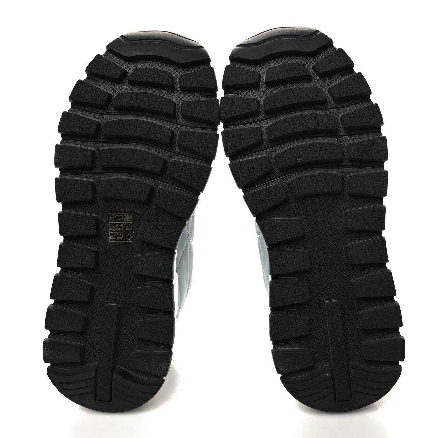 Prada Re-Nylon Piuma Metal Triangle Logo Quilted 45mm Sneakers 39.5 Fiordaliso 5 of 10