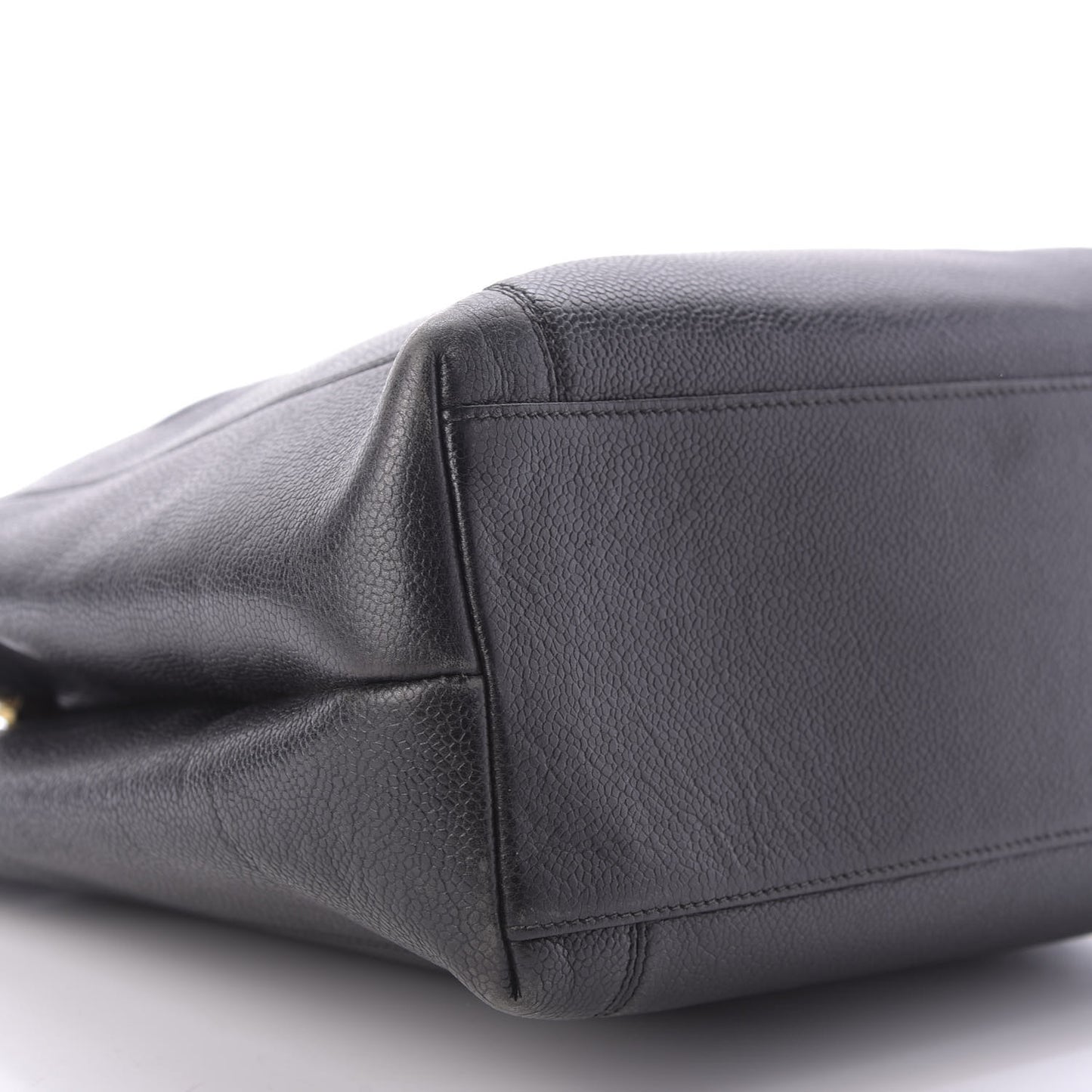 Caviar Embroidered Logo Shoulder Bag Black