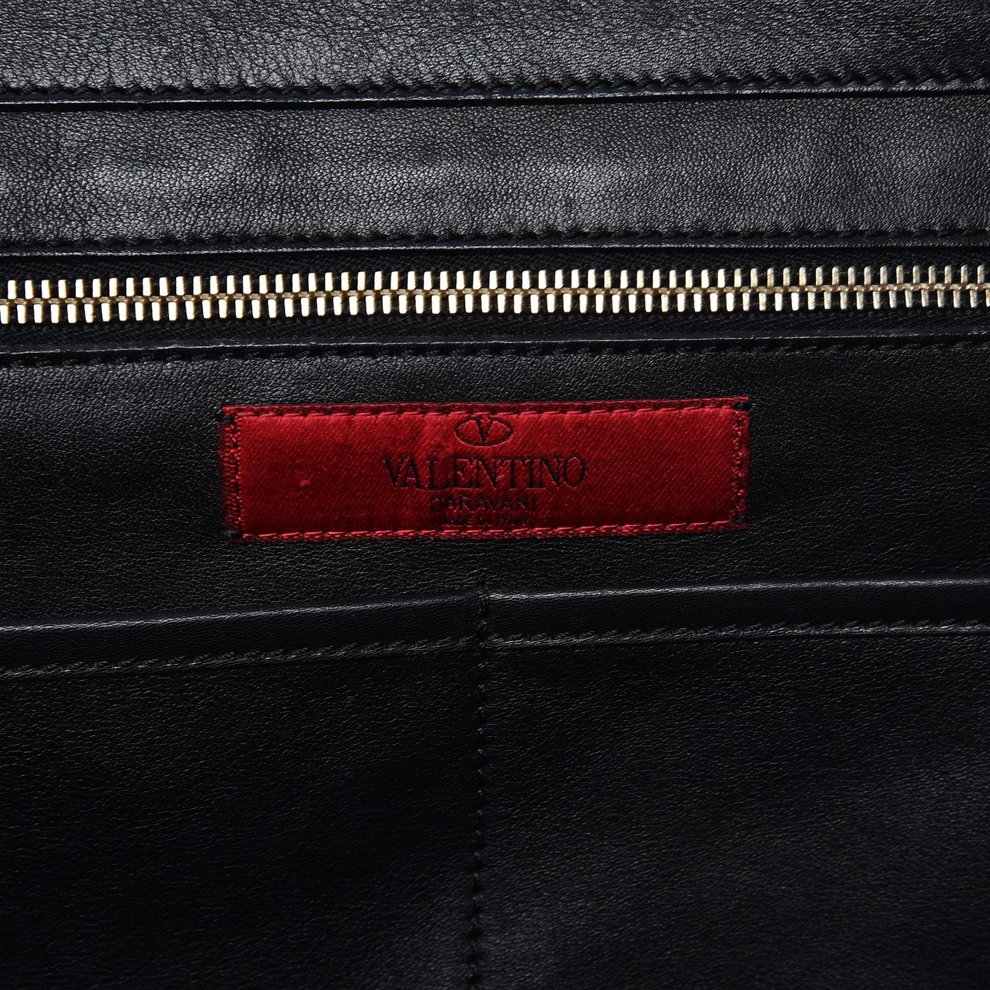 Vitello Medium Rockstud Tote Black